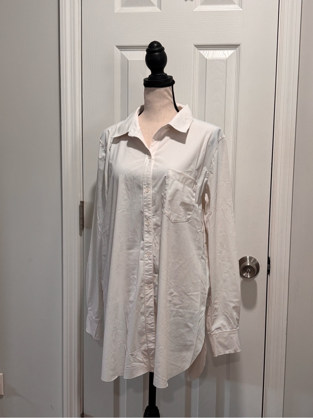 🟡Lysse off White Button-Front Tunic Shirt - Picture 2 of 8